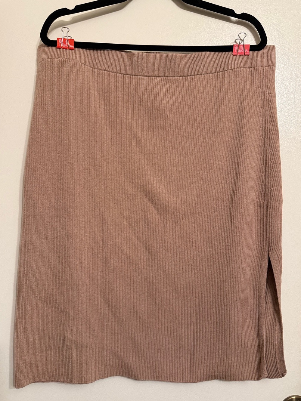 Ava & Viv Ribbed Pencil Skirt in Dusty Mauve
